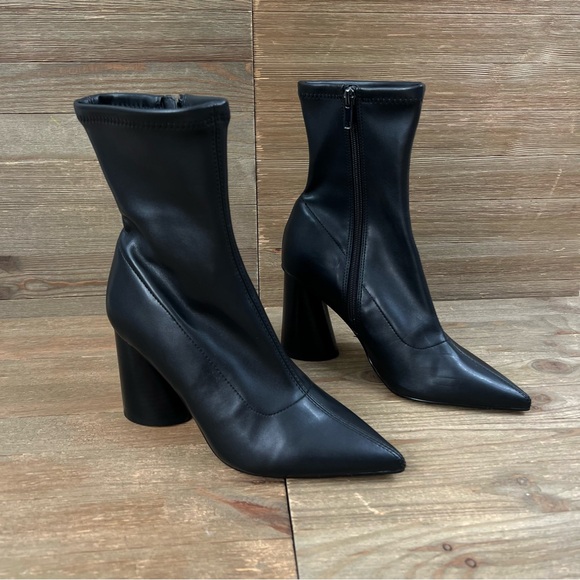NEW Steve Madden Valyant Pointed Toe Boots - Picture 2 of 9